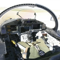 Pogled iz pilotske kabine borbenog zrakoplova s radnim zaslonima, Moron, Španjolska ispis plakata